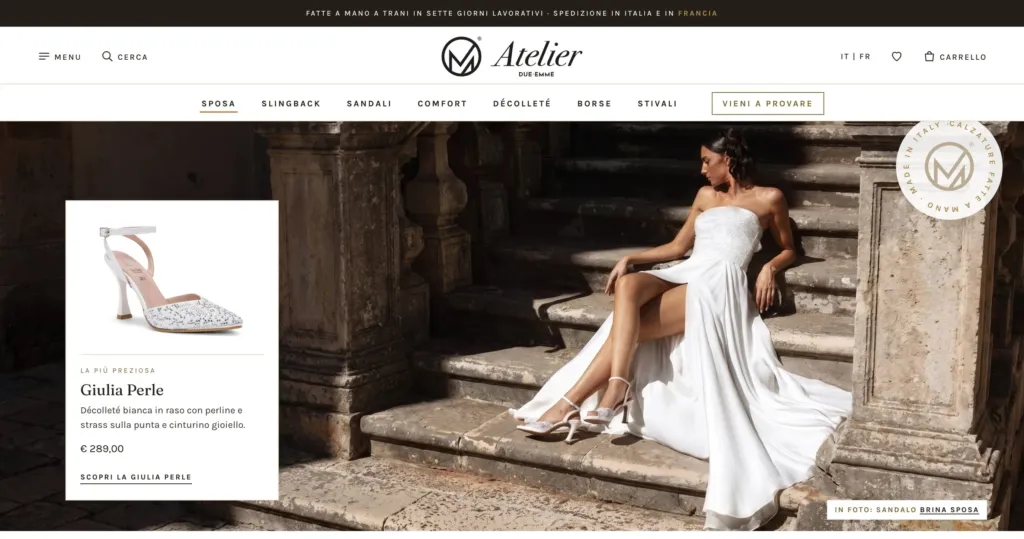 La pagina Scarpe da sposa del sito Atelier Due Emme su computer, con la sposa sulla scalinata e la Giulia Perle in evidenza